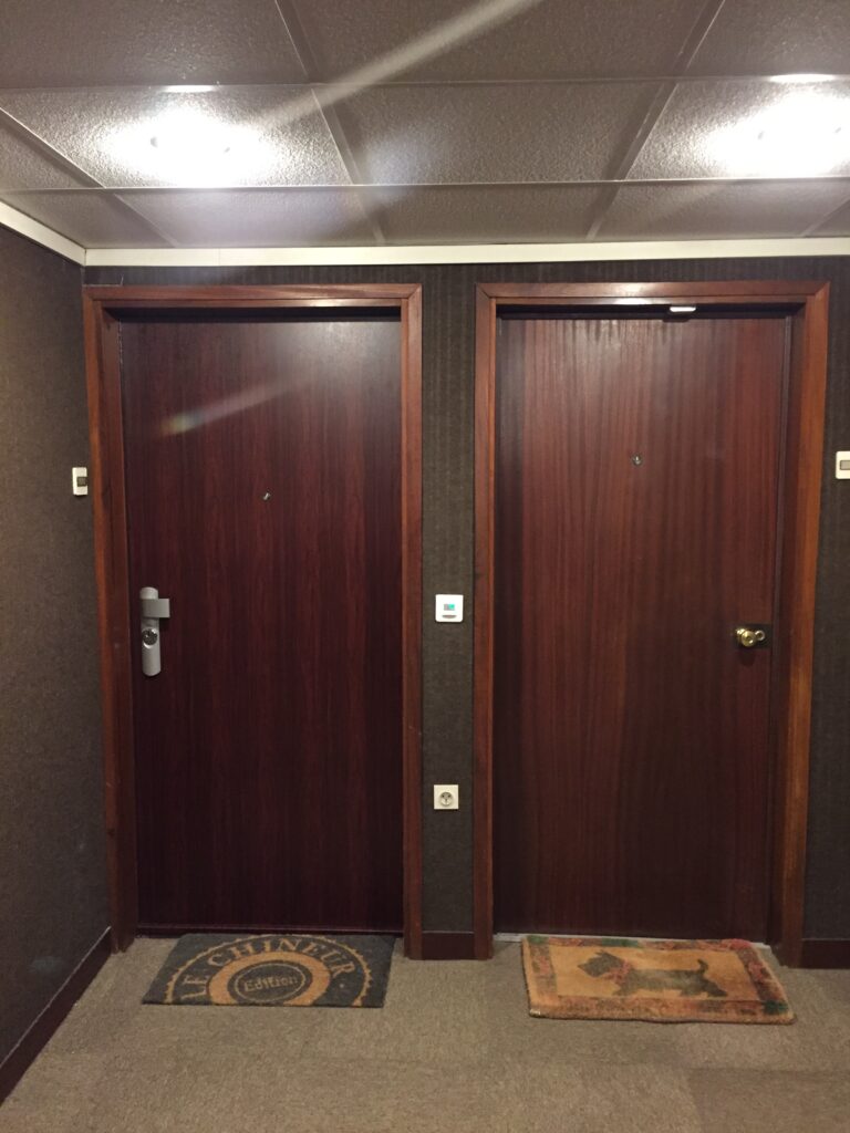 Bloc porte blindée acajou extérieur