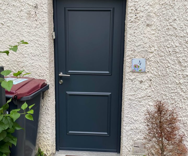Pose d'entrée moderne